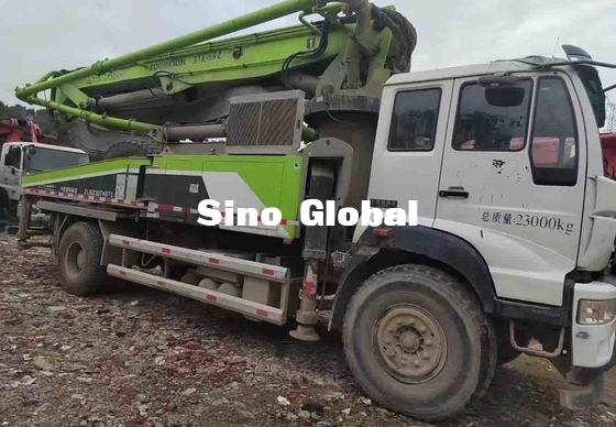 Altura de alimentação concreta usada do caminhão 37M With Sinotruk Chassis 1370mm da bomba de Zoomlion