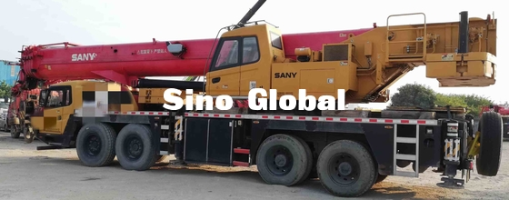 Sany STC1000 usou o guindaste do caminhão 100 toneladas de poder avaliado de 350kw/1800 RPM