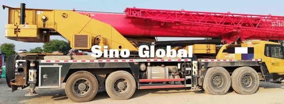 Sany STC1000 usou o guindaste do caminhão 100 toneladas de poder avaliado de 350kw/1800 RPM